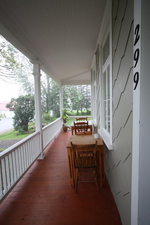Auberge Carpe Diem Baie-Saint-Paul Exterior photo