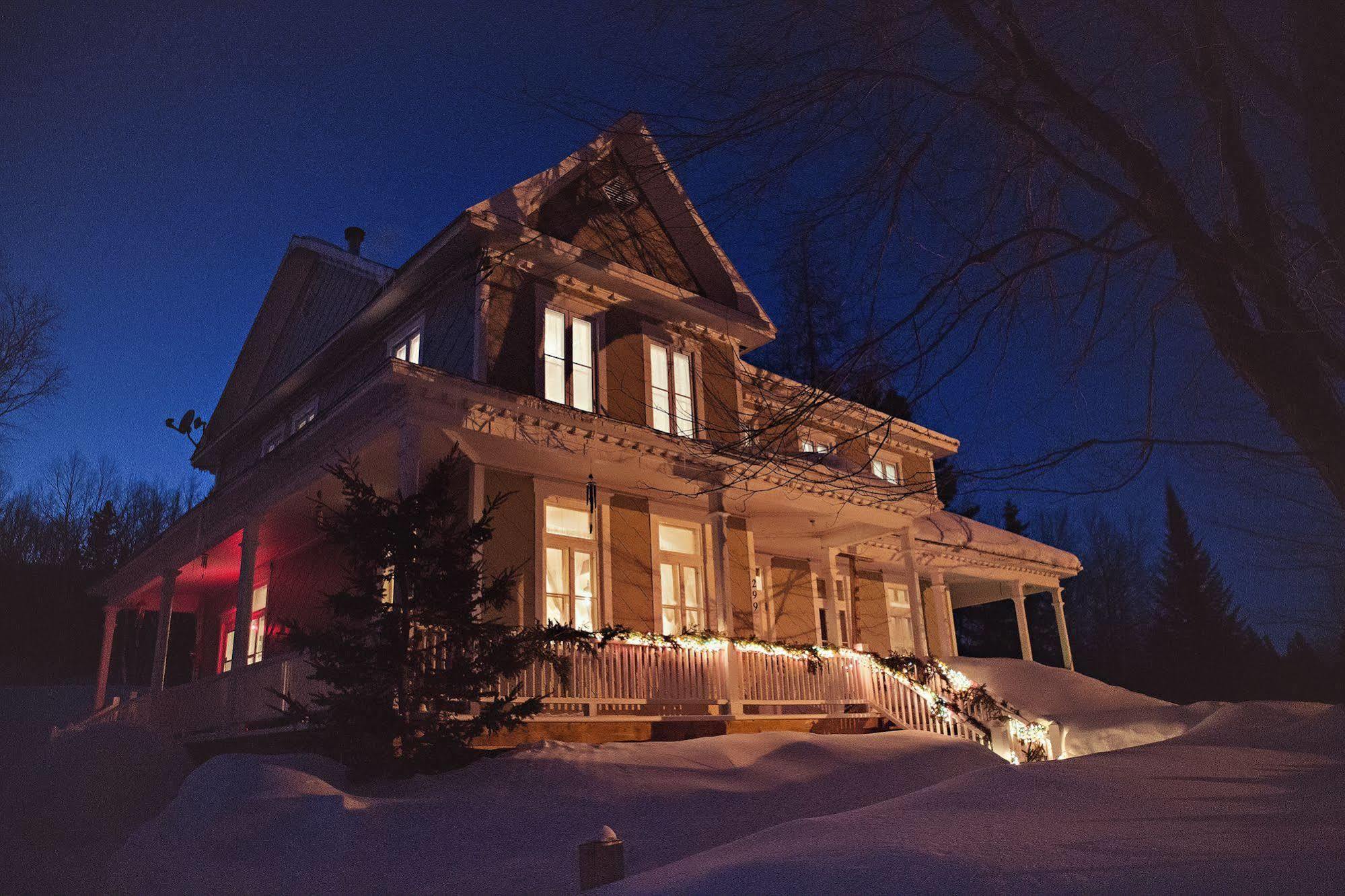 Auberge Carpe Diem Baie-Saint-Paul Exterior photo